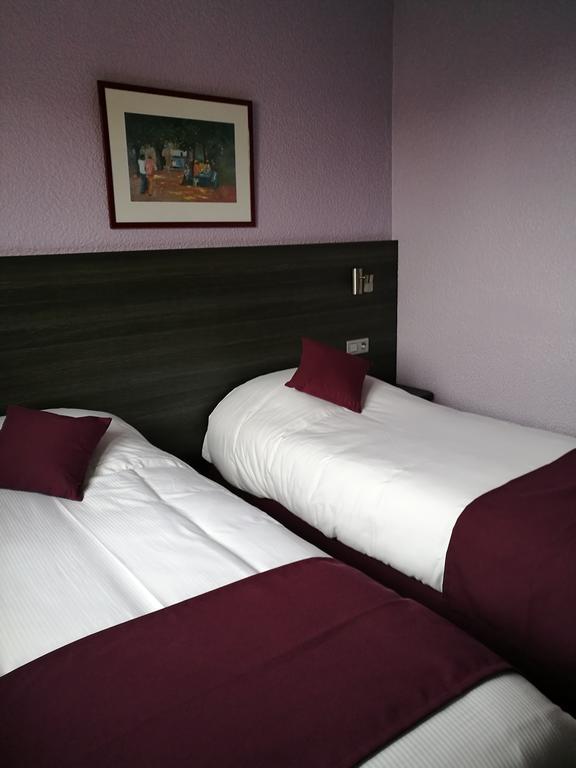 Lys Hotel Halluin Eksteriør bilde