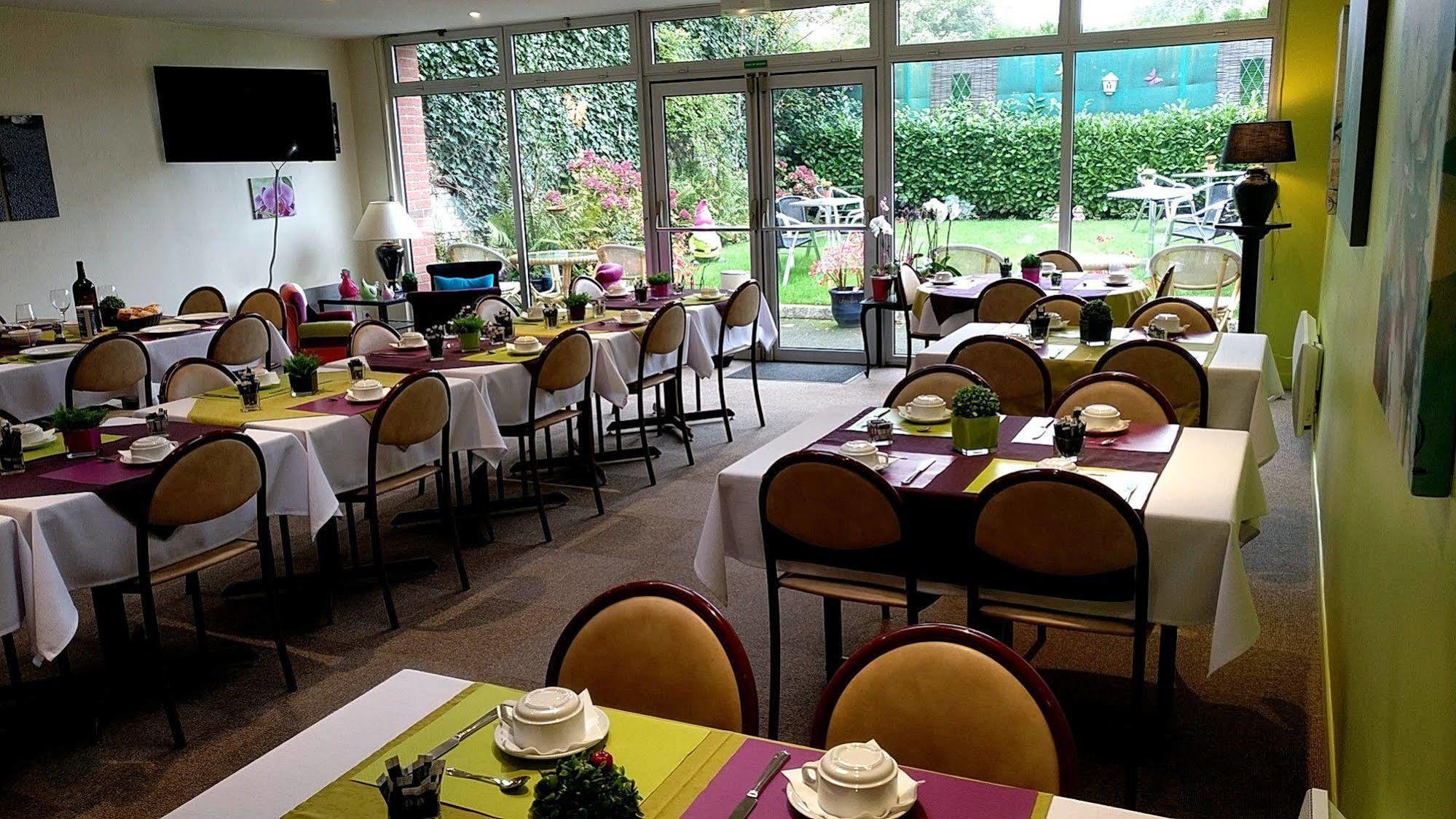 Lys Hotel Halluin Eksteriør bilde