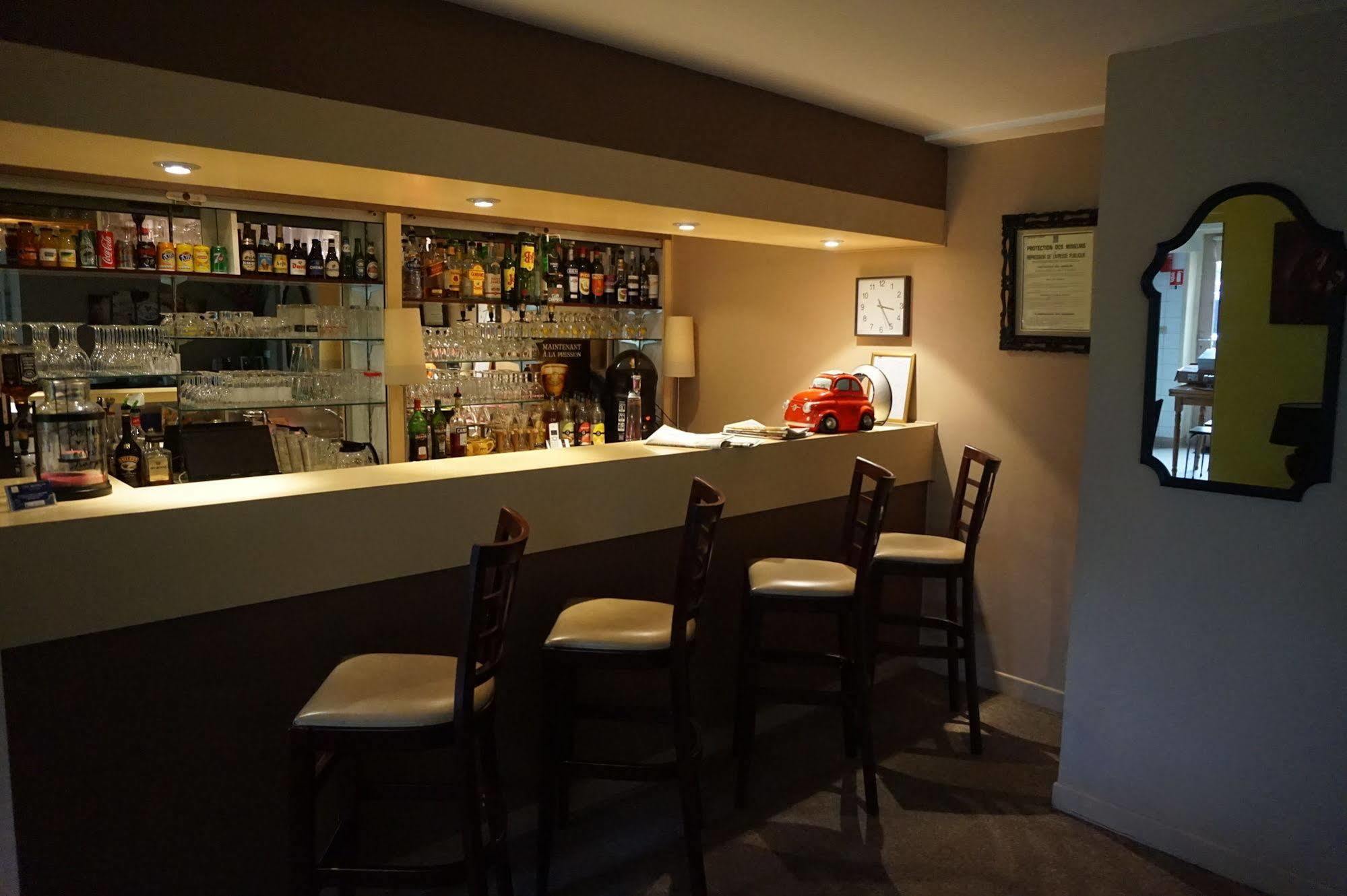 Lys Hotel Halluin Eksteriør bilde